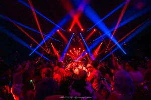 HARVEST 2025, @milabright_photo-3851 Crowd enjoying a concert with red and blue laser lights